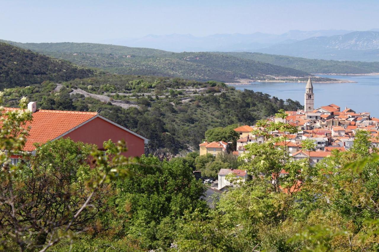 Apartments With A Parking Space Vrbnik, Krk - 429 Екстериор снимка